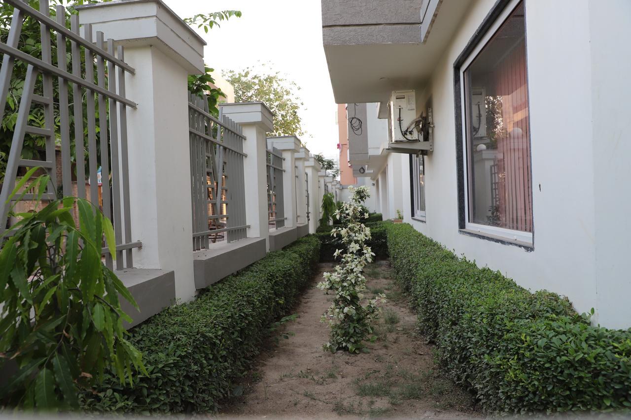 Braj Villas Vrindāvan エクステリア 写真